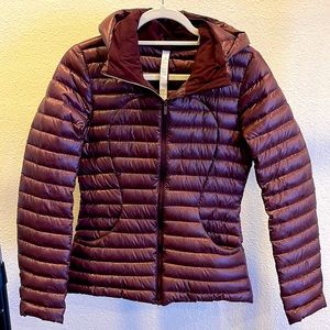 Lululemon Athletica ‘pack it down’ jacket, color: Merlot, size 4.  Like new